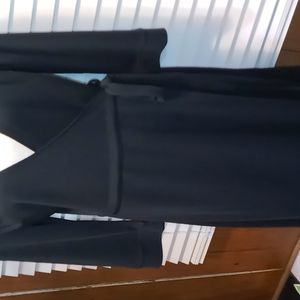 OLD NAVY BLACK WRAP DRESS (M)